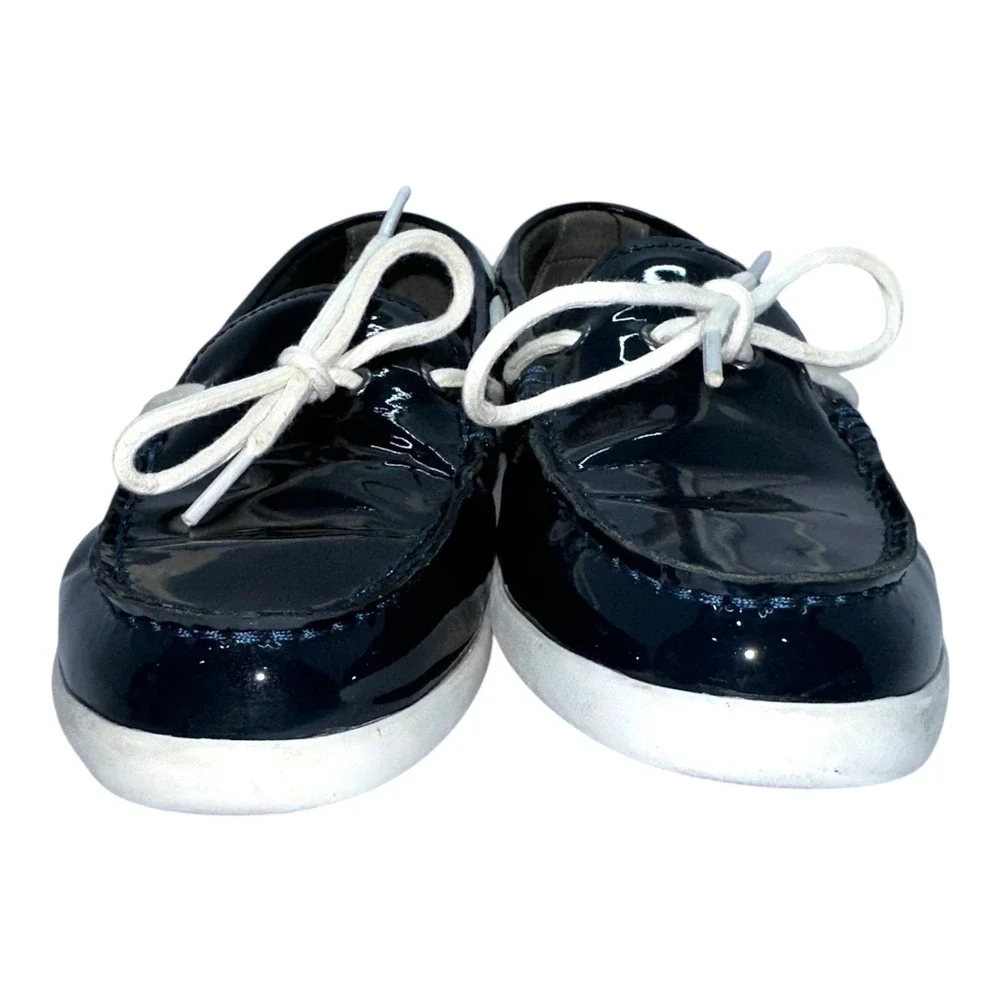 EUC‎ Navy COLE HAAN Patent Leather Deck Shoes - 10